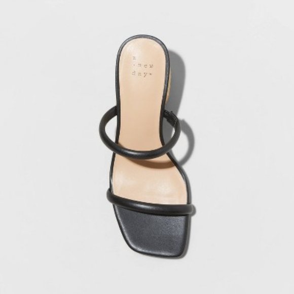target a new day miley 2 strap sandal block heels black + tan/beige 9.5 worn 1x - Picture 2 of 3